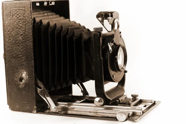 Retro kamera üzerinde beyaz izole — Stok fotoğraf