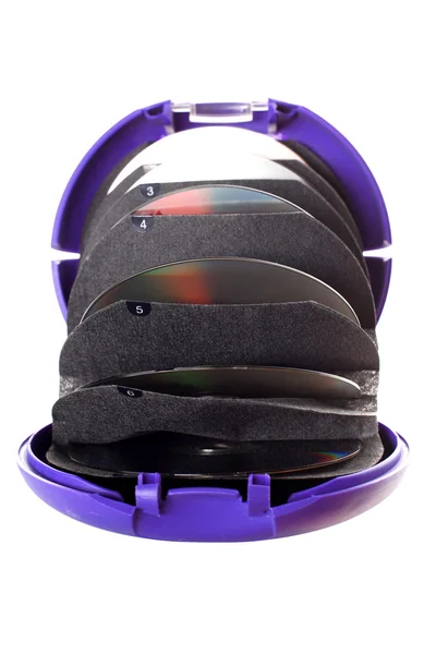 Відкрити портативний футляр CD/DVD з дисками — стокове фото
