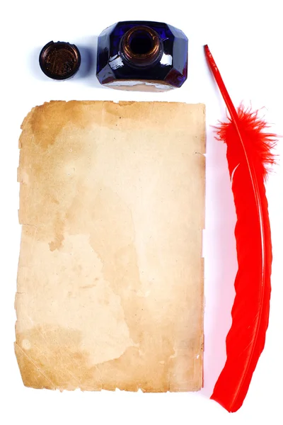 アンティーク赤ペンとインク壺 — ストック写真