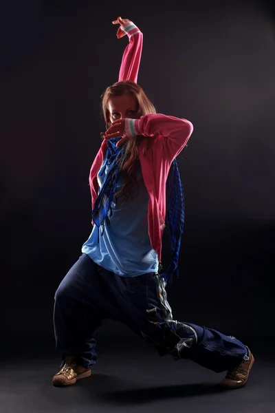 Cool žena moderní tanečnice — Stock fotografie