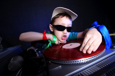 Cool çocuk dj eylem