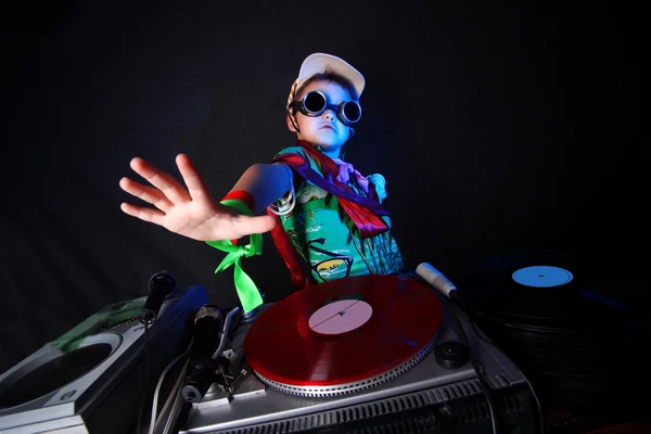 Loco fresco niño DJ en acción — Foto de Stock