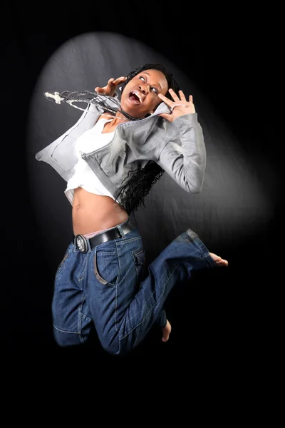 Afro-amerykański tancerz w skok — Zdjęcie stockowe