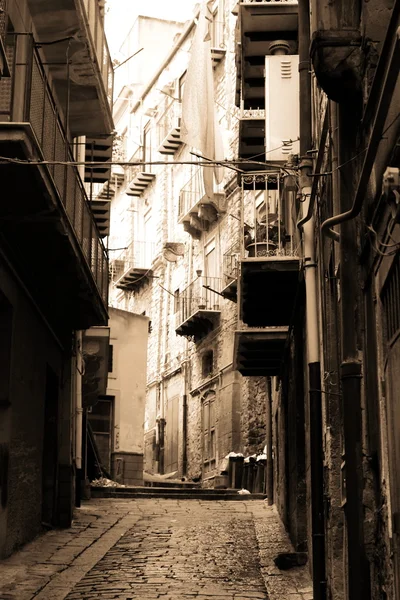 Stará Itálie, Sicílie, caltanisetta — Stock fotografie
