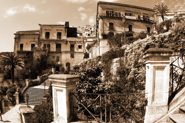 Stará Itálie, město modica, Sicílie — Stock fotografie