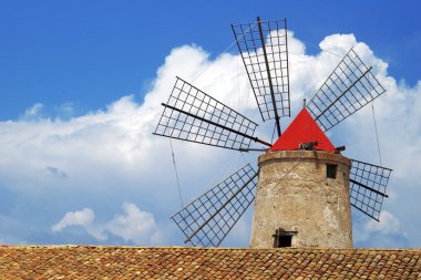 eski İtalya, Sicilya bölgesindeki trapani yel değirmeni