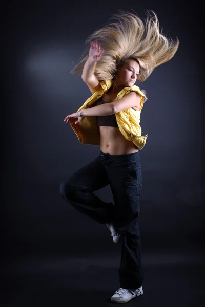 Femme danseuse moderne — Photo