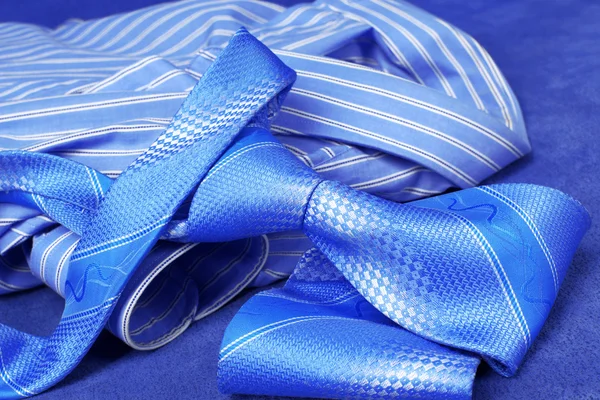 Сині сорочки і краватку — стокове фото