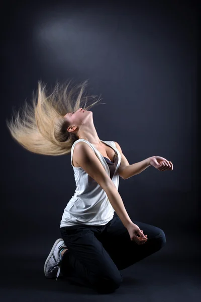Σύγχρονη χορεύτρια γυναίκα — Φωτογραφία Αρχείου