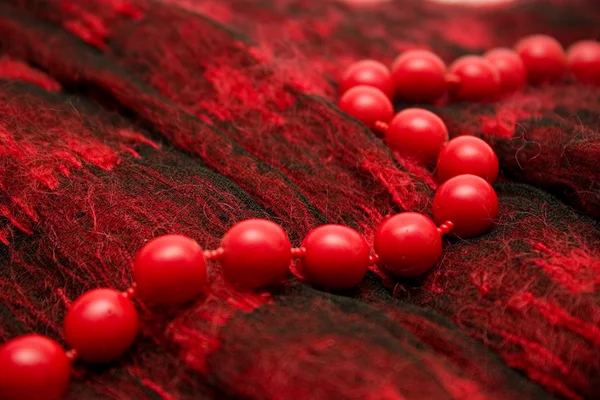 Röda pärlor — Stockfoto