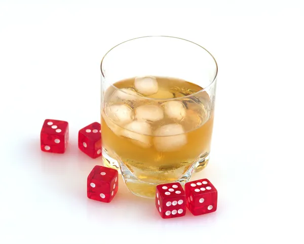 Whisky and dice. — Stock Photo, Image
