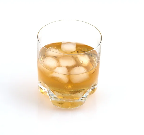 Whisky glas med is. — Stockfoto