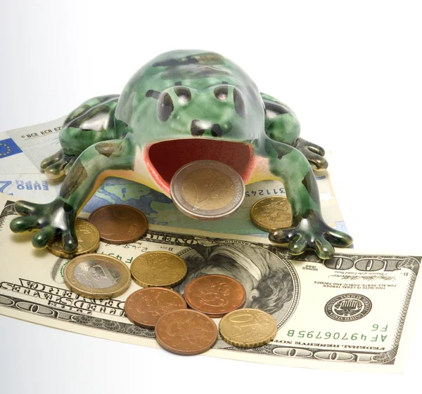 Ceramic frog and money. — Stock Photo, Image