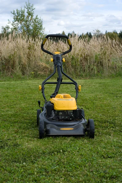 Lawn mower. — Stock Photo, Image