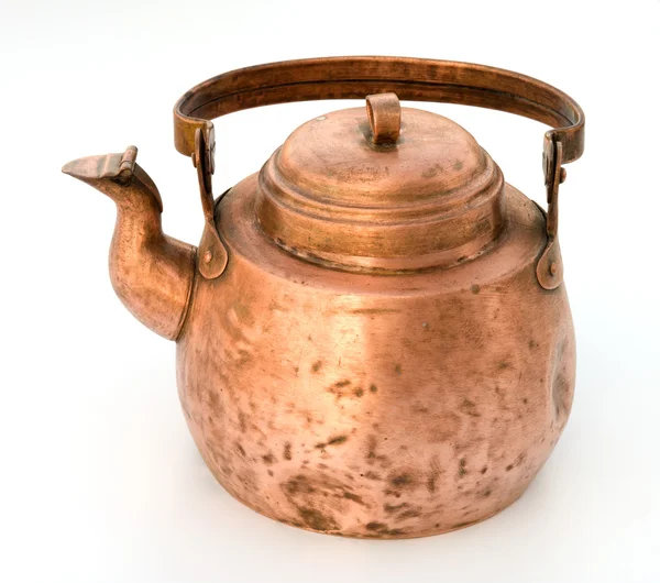 Alte Teekanne aus Kupfer. — Stockfoto