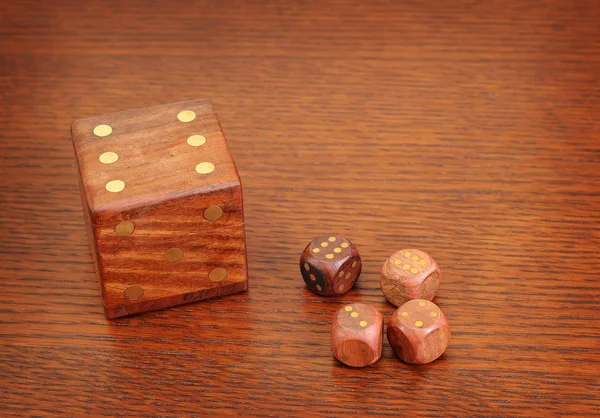 Wood dices2 — Zdjęcie stockowe