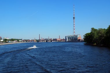 neva Nehri üzerinde TV Kulesi saint petersburg