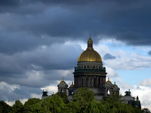 Catedral de San Isaak en San Petersbur — Foto de Stock