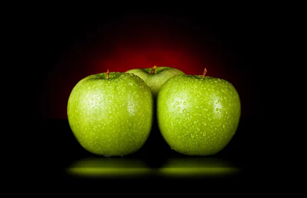 Μήλα στο κόκκινο φως — Φωτογραφία Αρχείου