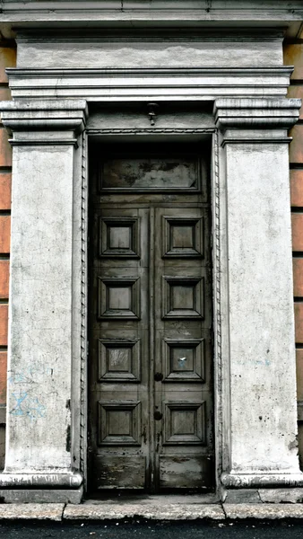 Old terrible door — Stock Photo, Image