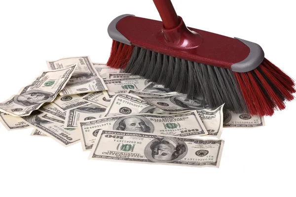 Vassoura limpa dólares no chão . — Fotografia de Stock