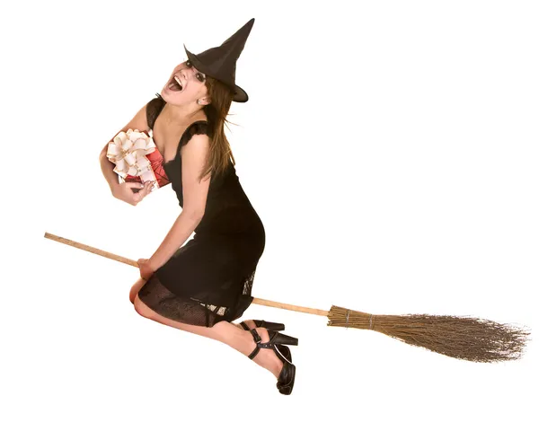 Bruxa de Halloween em vestido preto — Fotografia de Stock