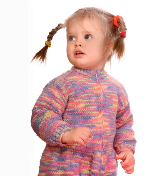Retrato de criança em pé em suéter . — Fotografia de Stock