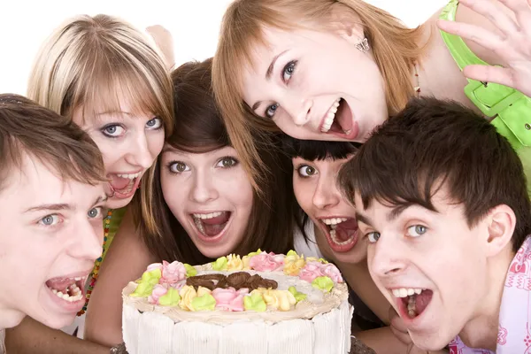 Grupo de adolescentes celebran cumpleaños . — Foto de Stock