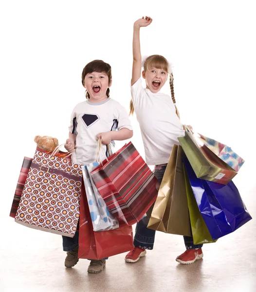 Menino e menina com saco de compras . — Fotografia de Stock
