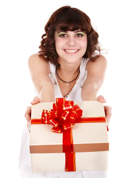 Mooi meisje met geschenkdoos. — Stockfoto