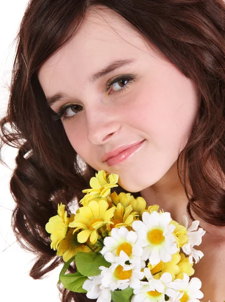 Hermosa chica con flor silvestre . —  Fotos de Stock