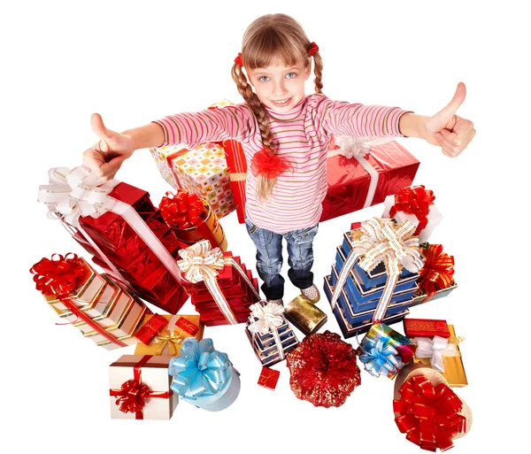 Kind Mädchen mit Gruppe Geschenk-Box — Stockfoto