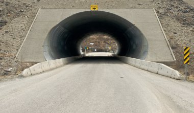 Highway underpass and road clipart