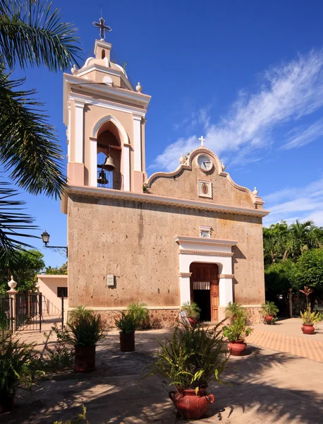 Old stone church in El Quelite — Stock Photo, Image