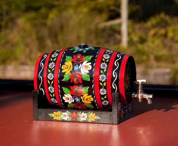 Boisson décorée traditionnelle peinte à la main — Photo