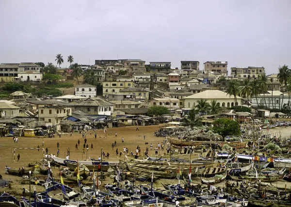Strand en markt in ghana — Stockfoto