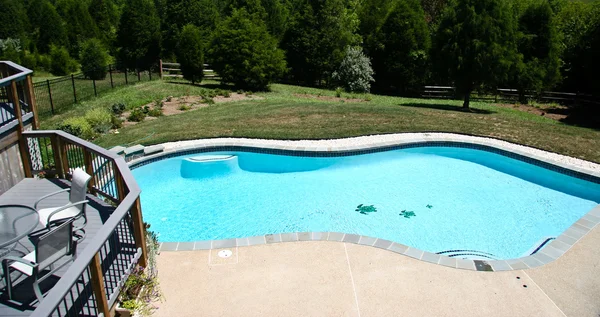 后院游泳池 2 — 图库照片