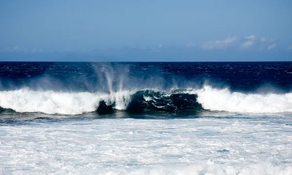 Surf em um dia ventoso — Fotografia de Stock