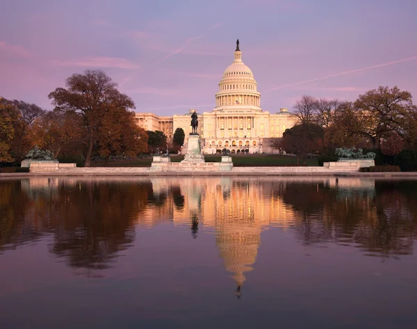 Evening light on the Capital Building — Stock Photo, Image