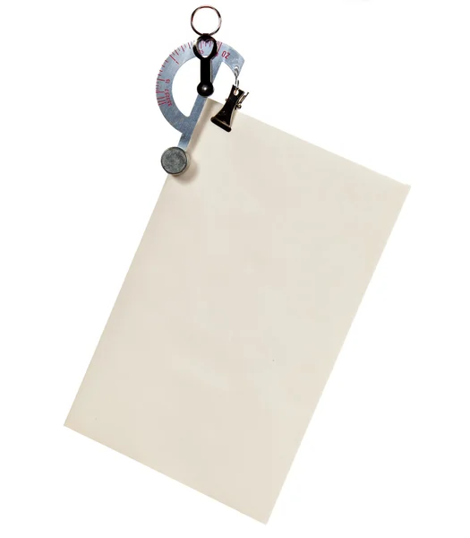 Letter scale weighing an envelope — Stock Photo, Image