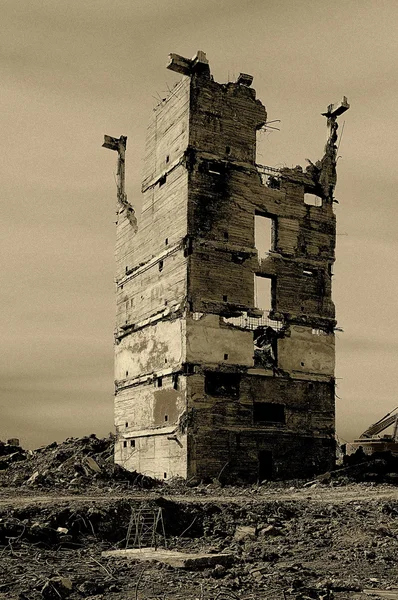 Ruinen des ewigen Bauens — Stockfoto