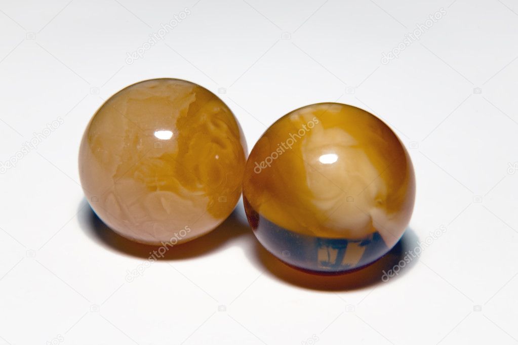 Amber spheres