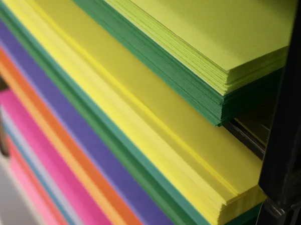 Farbiges Kopierpapier — Stockfoto