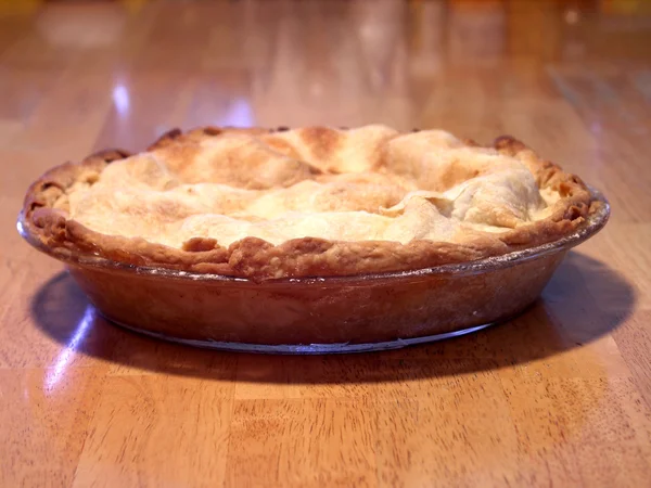 Мами яблучний пиріг — стокове фото