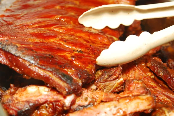 BBQ ribs in a buffet line — Stock Photo, Image
