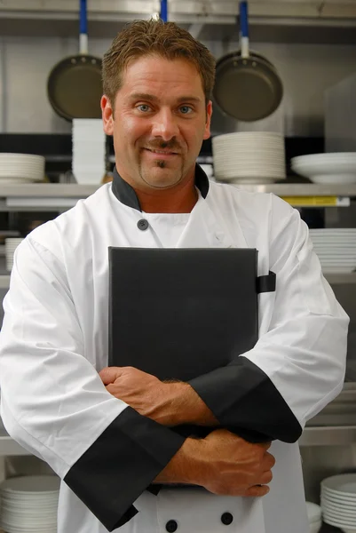 Chef com menu — Fotografia de Stock