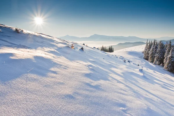 Зима в горах — стокове фото