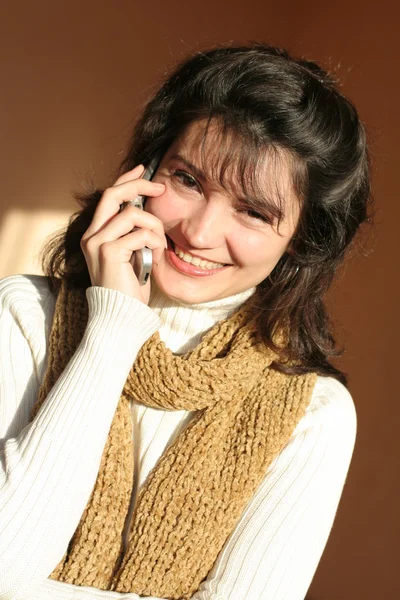 Vrouw aan de telefoon. — Stockfoto