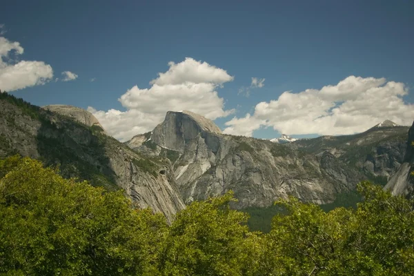 Upper Yosemite Falls Trail — Stockfoto
