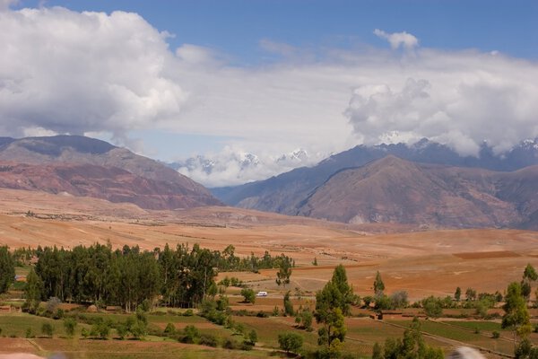 Most popular of the Inca trails for trekking is the Capaq